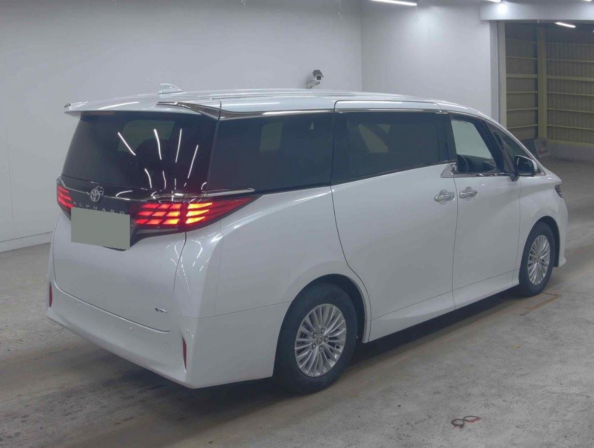 2026 Toyota Alphard Hybrid X, photo 3