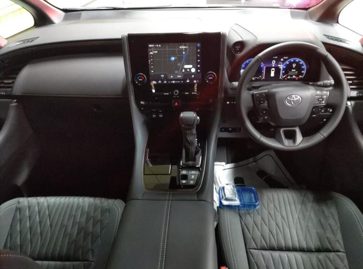 2026 Toyota Alphard Hybrid X, photo 4