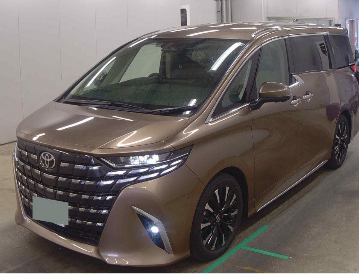 2026 Toyota Alphard Hybrid Executive Lounge