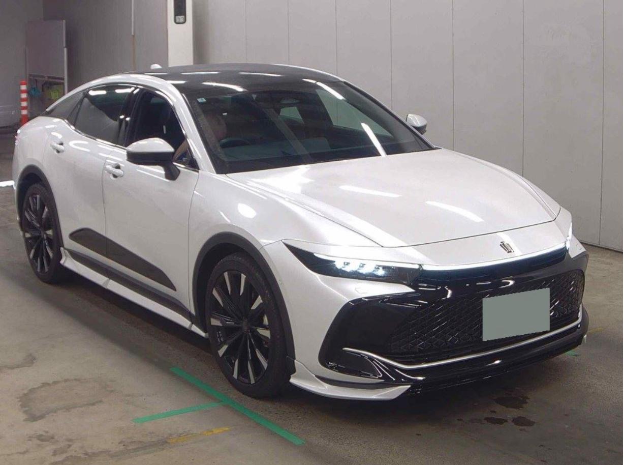 2025 Toyota Crown Crossover RS 4WD