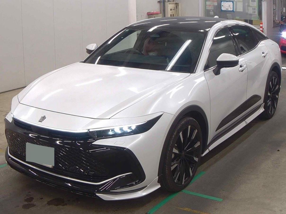 2025 Toyota Crown Crossover RS 4WD, photo 2