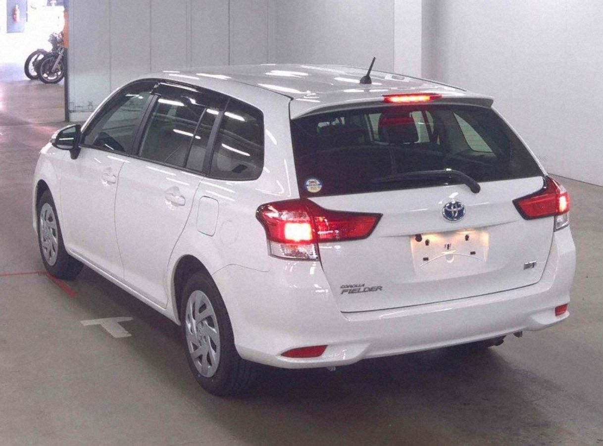 2023 Toyota Corolla Fielder Hybrid EX, photo 3