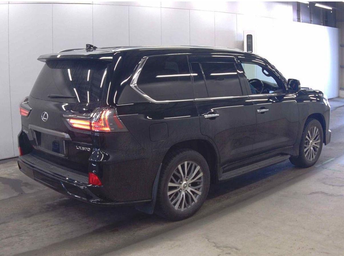 2021 Lexus LX570, photo 4