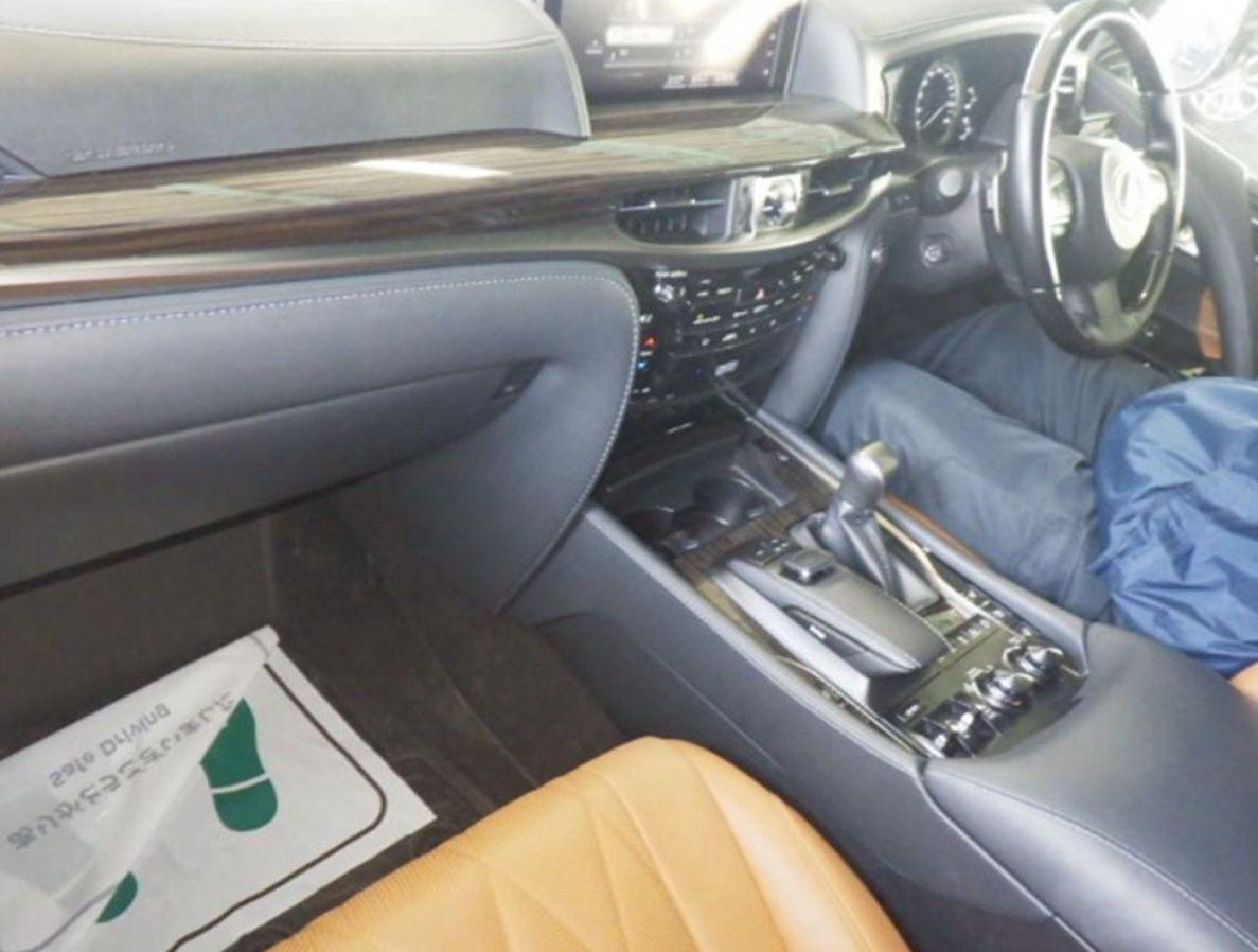 2021 Lexus LX570, photo 5