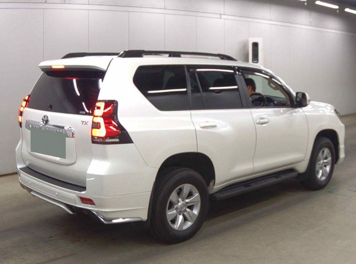 2023 Toyota Land Cruiser Prado 5D 4WD TX, photo 3