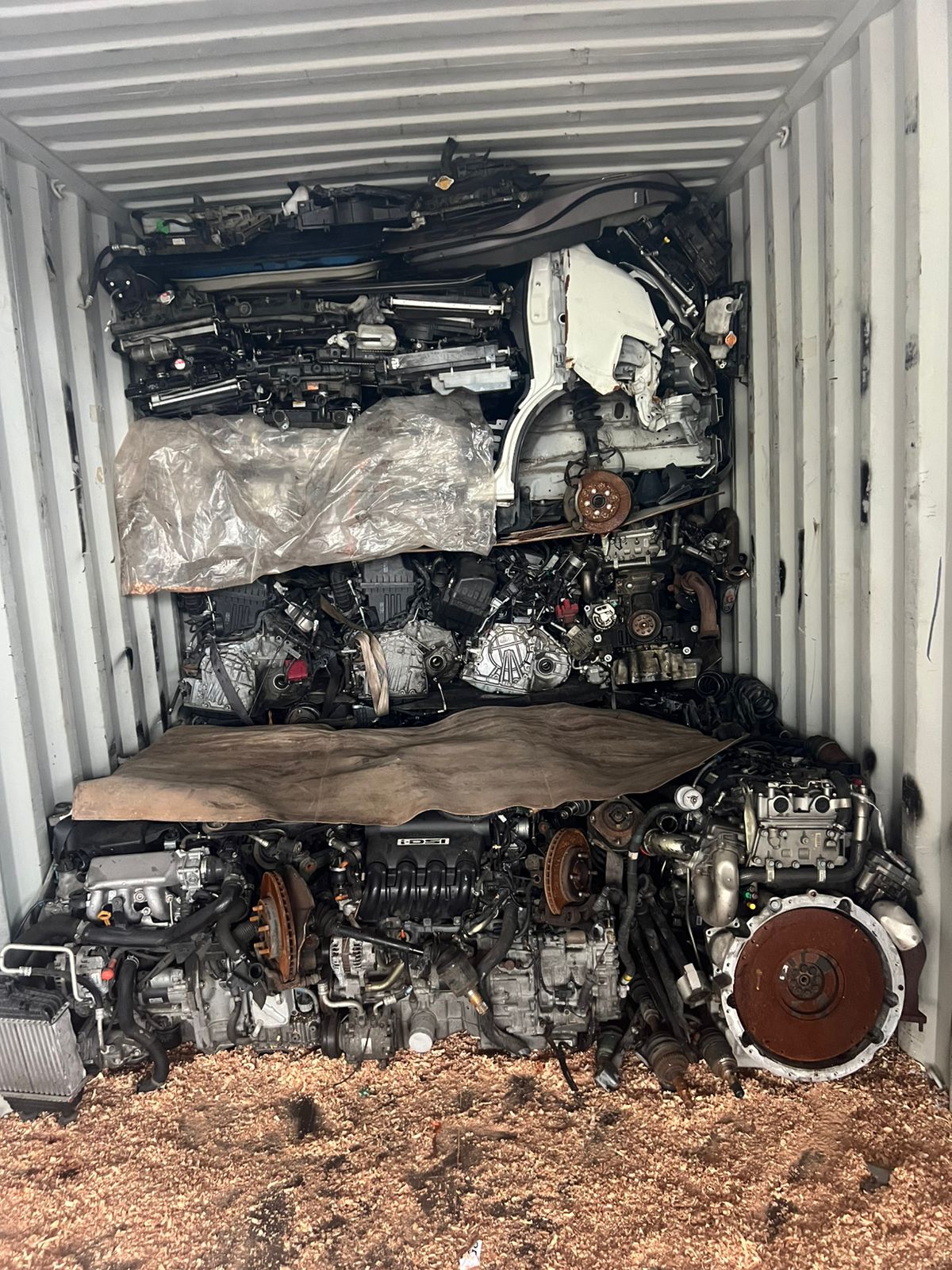 Engine tier with protective canvas separator
