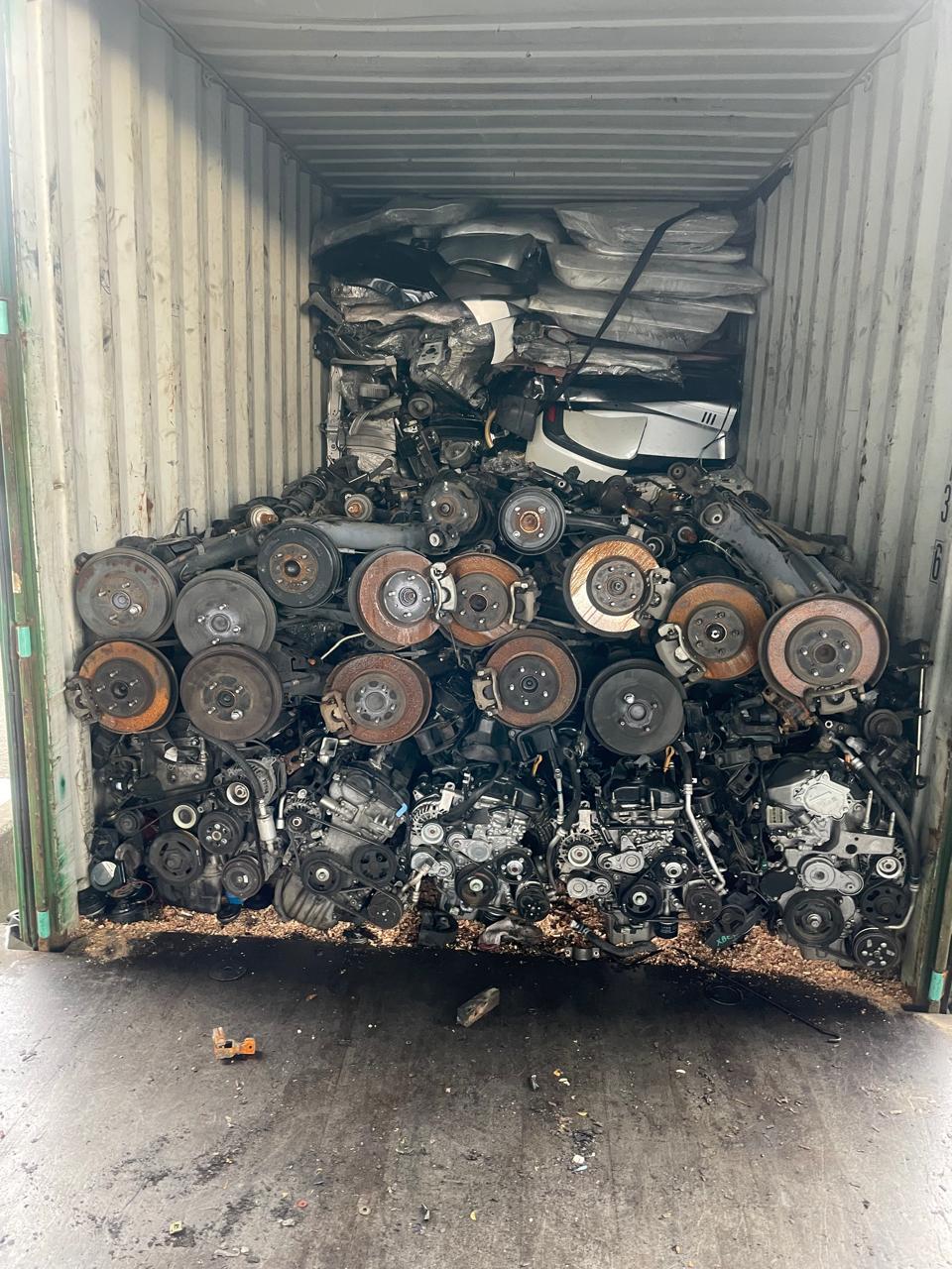 Hub and rotor wall stacked over engine base