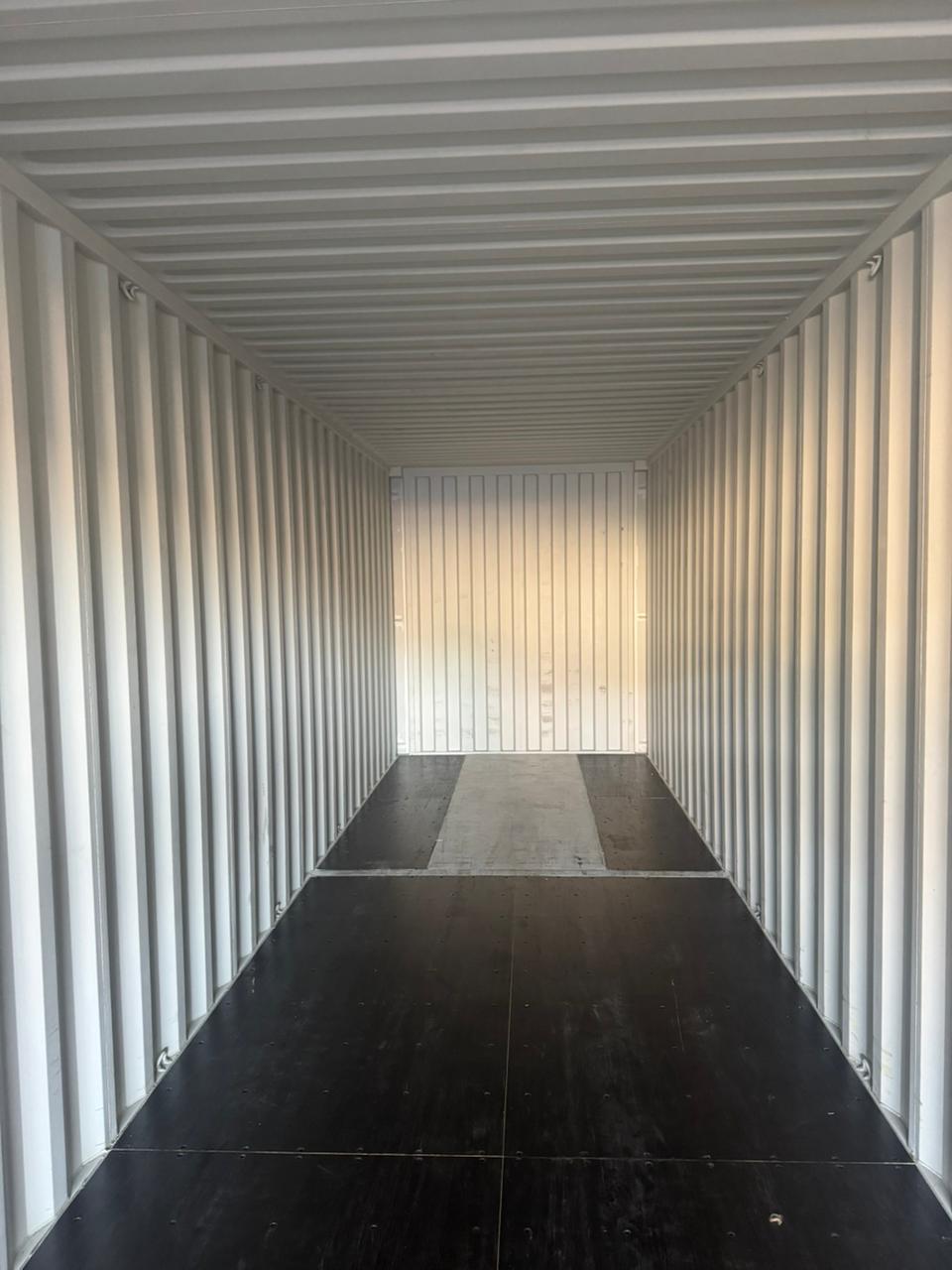 Empty 40ft HC, pristine white interior, ready to load